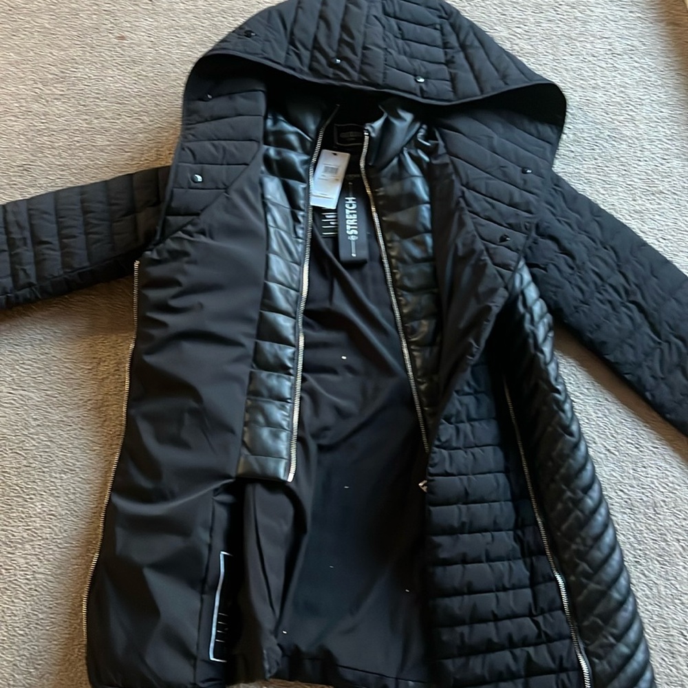 Black jacket, sporty, casual brand new never weird